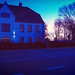 Bed & Breakfast Ahoi 3*